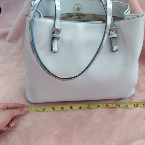 Guess Hand Bag - Picture 7 of 9